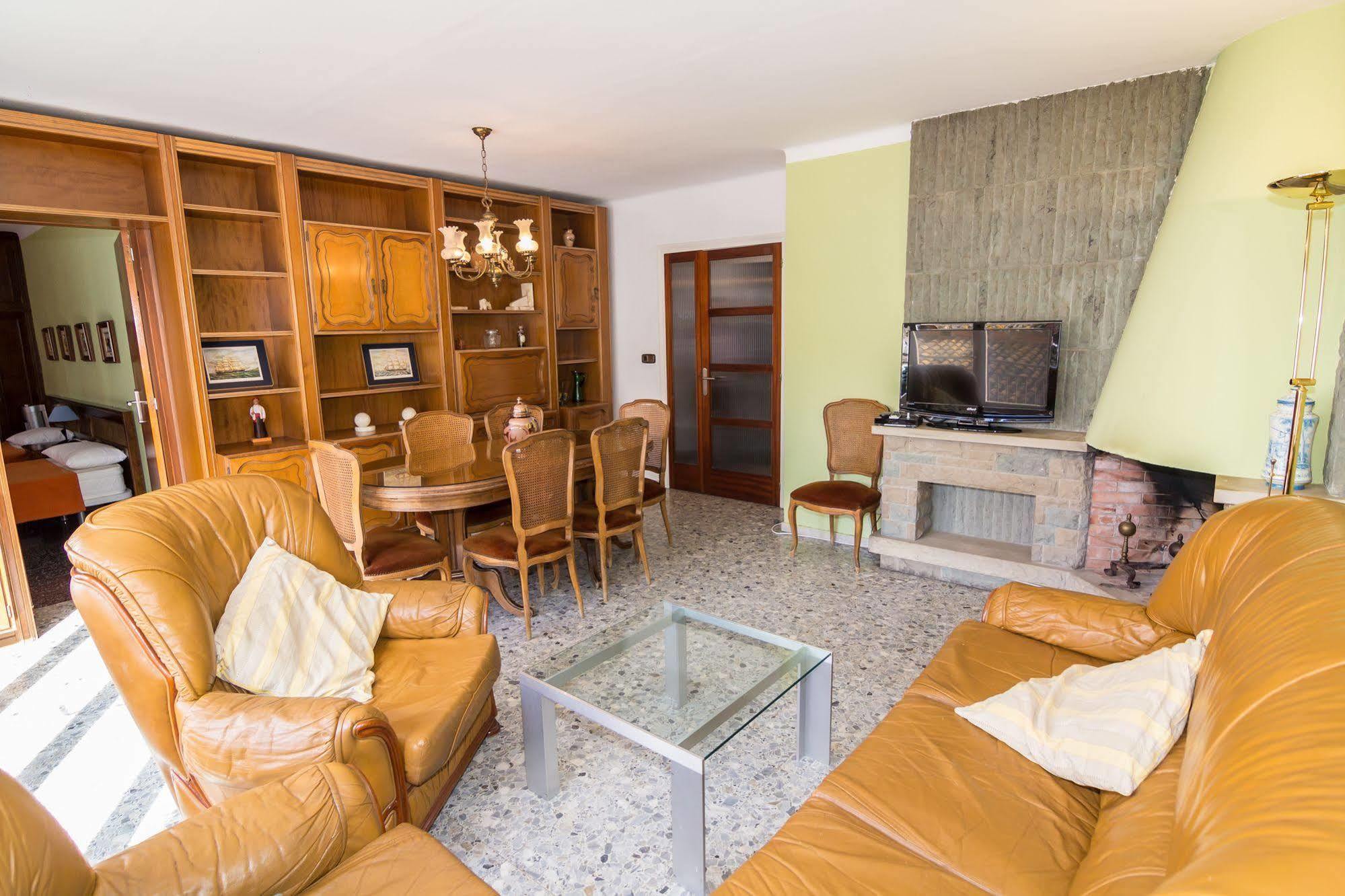 Agi Joan Badosa Apartment Roses Luaran gambar