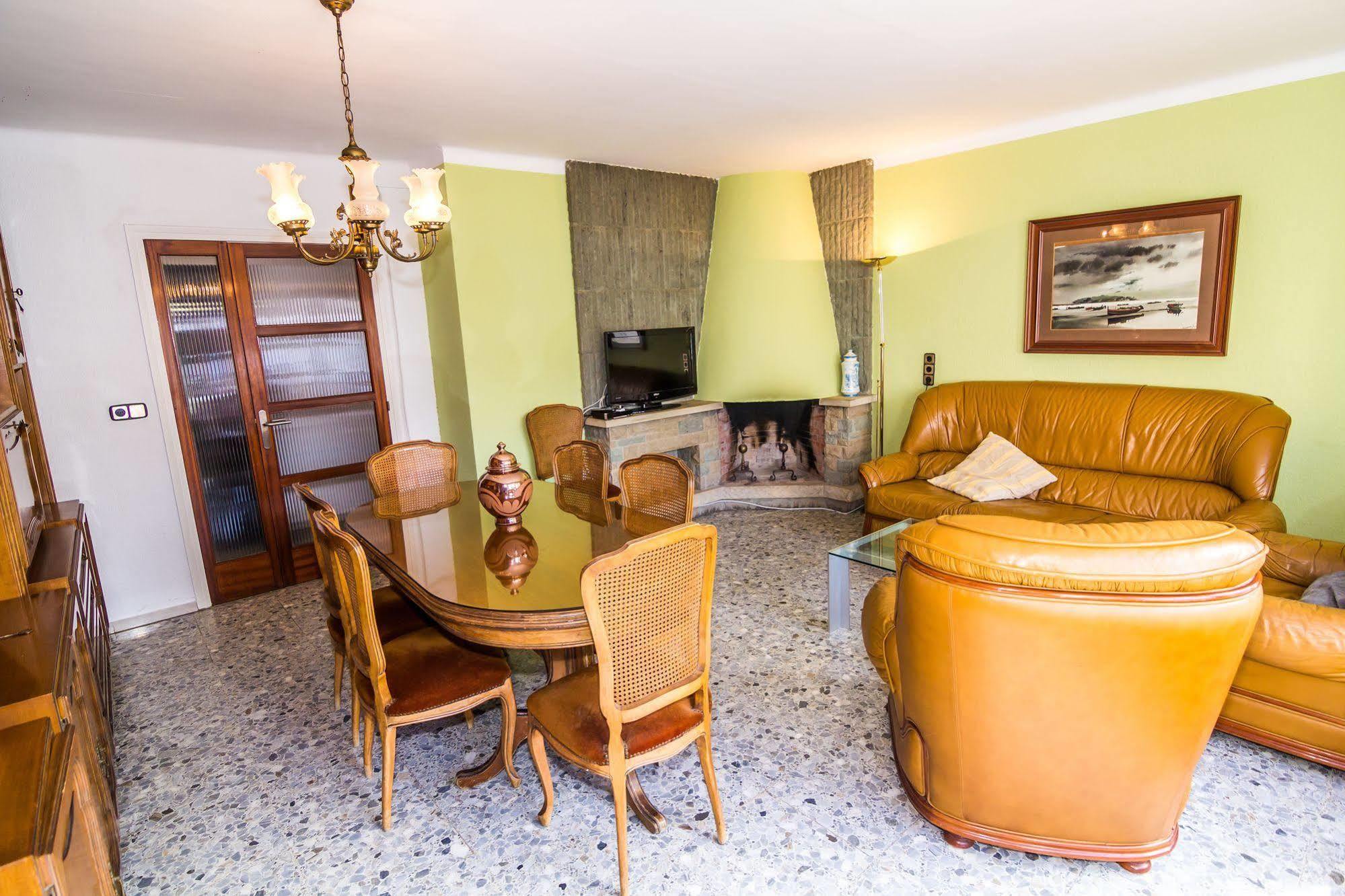 Agi Joan Badosa Apartment Roses Luaran gambar